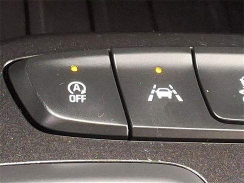 Used 2025 Chevrolet TrailBlazer LT image 24