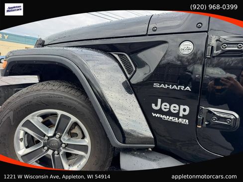 Used 2019 Jeep Wrangler Unlimited Sahara w/ Safety Group image 19