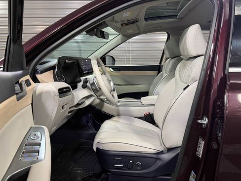Used 2023 Hyundai Palisade Limited image 13