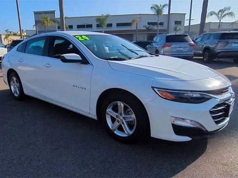 Used 2024 Chevrolet Malibu LT image 2