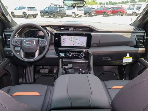 New 2026 GMC Sierra 1500 AT4 w/ AT4 Premium Package AWD/4WD image 11