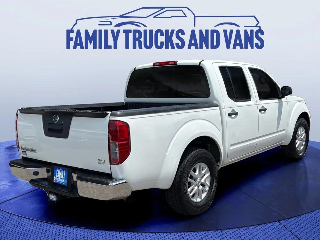 Used 2018 Nissan Frontier SV RWD image 5