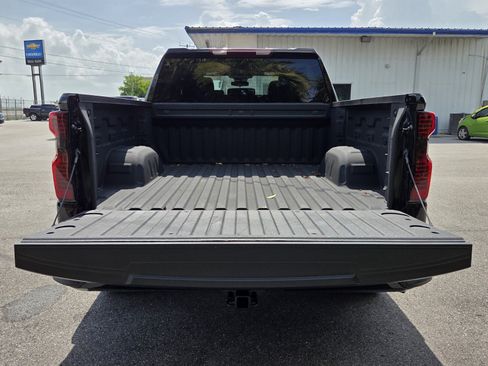 Used 2026 Chevrolet Silverado 1500 Custom w/ Turbomax Blackout Package AWD/4WD image 13