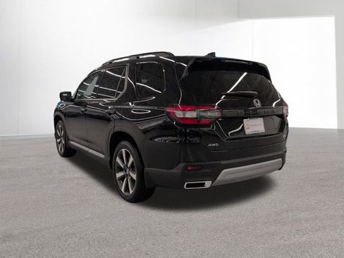 New 2025 Honda Pilot Touring image 32