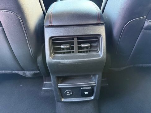 Used 2022 Ford Edge ST-Line w/ Class II Trailer Tow Package image 22