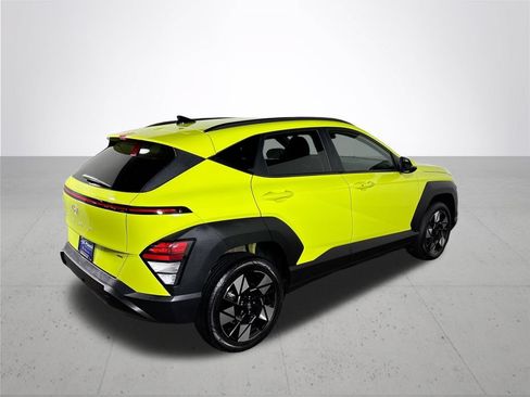 Used 2024 Hyundai Kona SEL AWD/4WD image 6