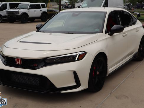 Used 2024 Honda Civic Type R image 8
