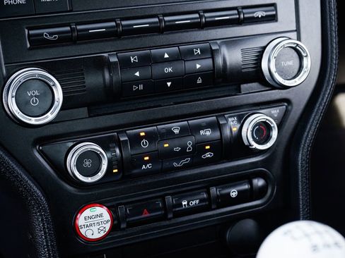 Used 2017 Ford Mustang GT w/ GT Performance Package image 29