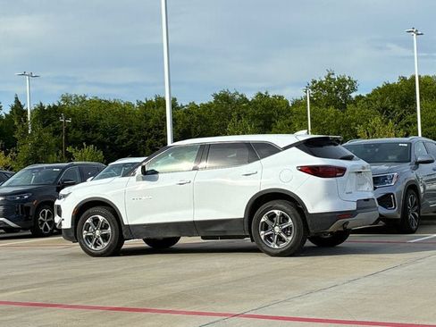 Used 2023 Chevrolet Blazer LT FWD image 4