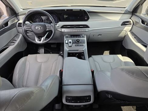 Used 2022 Hyundai Palisade SEL w/ Premium Package FWD image 8