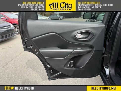 Used 2014 Jeep Cherokee Limited image 15