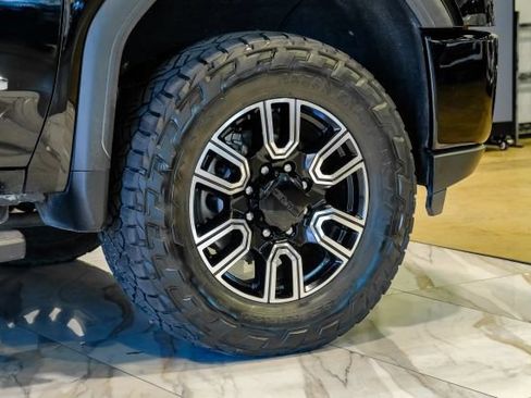 Used 2020 GMC Sierra 2500 AT4 w/ AT4 Premium Package AWD/4WD image 82