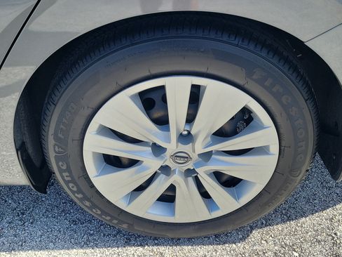 Certified 2024 Nissan Sentra S FWD image 8