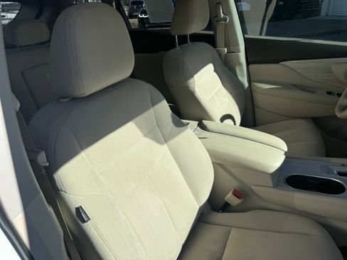 Used 2018 Nissan Murano SV image 20