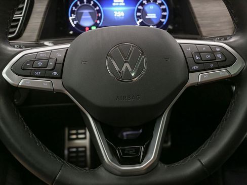 Certified 2024 Volkswagen Atlas SEL Premium R-Line AWD/4WD image 37