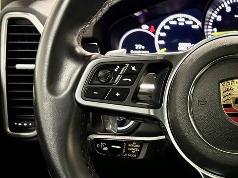 Used 2019 Porsche Cayenne E-Hybrid AWD/4WD image 25