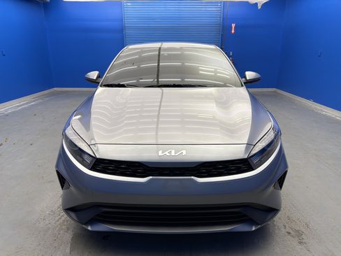 Used 2024 Kia Forte LXS w/ LXS Technology Package image 3