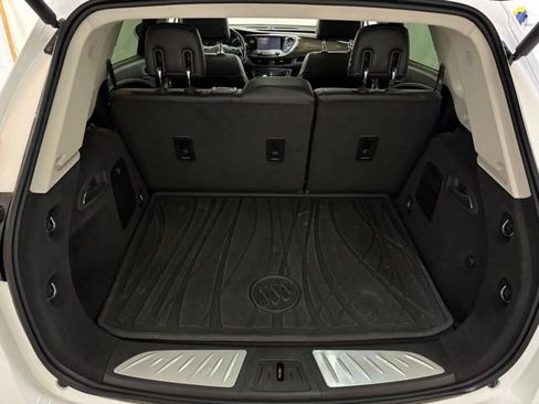 Used 2020 Buick Envision Essence FWD image 12