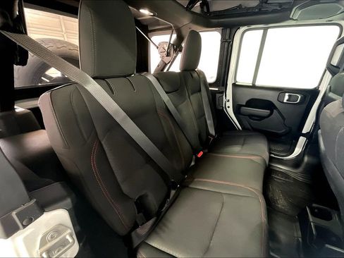 Used 2023 Jeep Wrangler Unlimited Rubicon w/ LED Lighting Group image 34