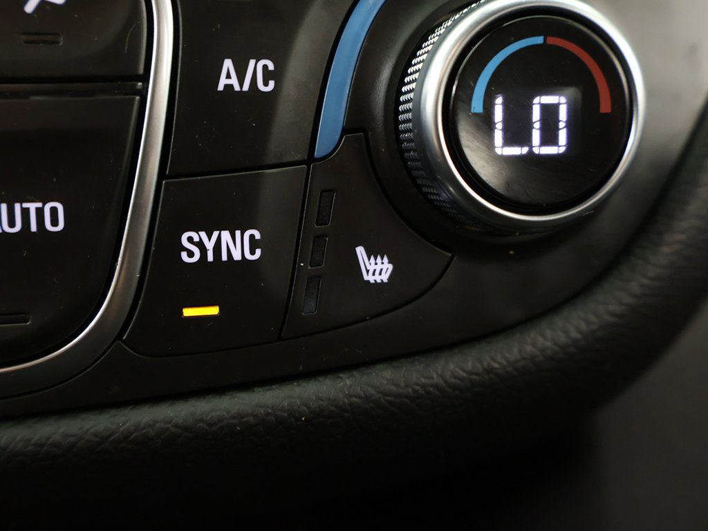 Used 2022 Chevrolet Equinox RS FWD image 45