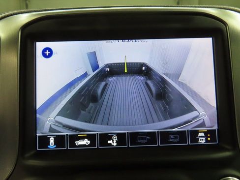 Used 2022 GMC Sierra 2500 SLT w/ SLT Convenience Package image 14