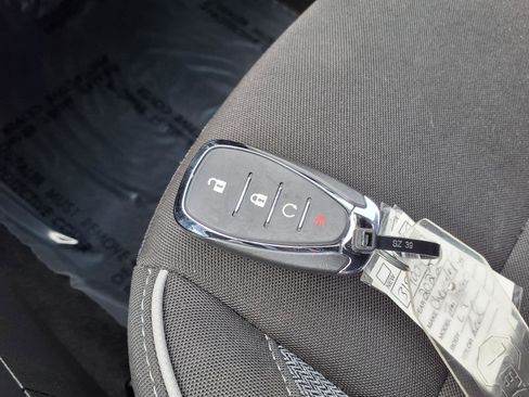 Used 2022 Chevrolet TrailBlazer LT w/ Convenience Package image 13