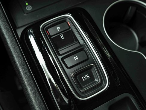 Used 2025 Honda Pilot Elite image 29