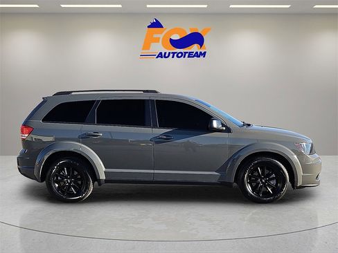 Used 2020 Dodge Journey SE w/ SE Popular Equipment Group image 6