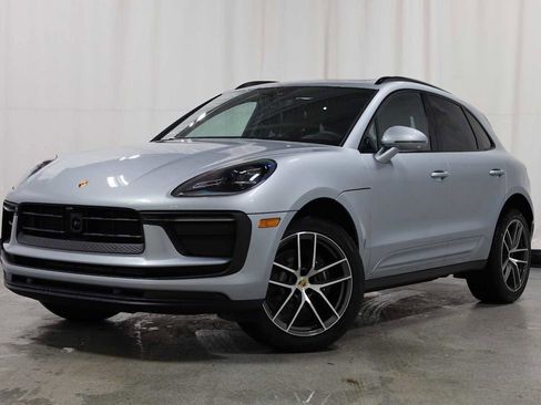 New 2026 Porsche Macan AWD/4WD image 1