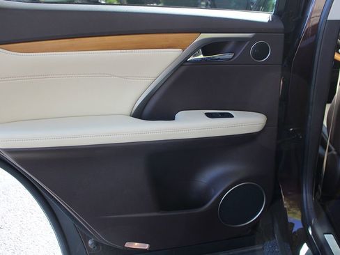 Used 2017 Lexus RX 350 AWD image 9