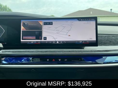 Used 2025 BMW 760i xDrive w/ Executive Package AWD/4WD image 43