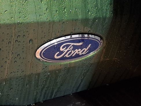 Used 2022 Ford Bronco Badlands image 28