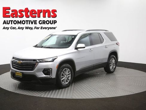 Used 2022 Chevrolet Traverse LT FWD image 56