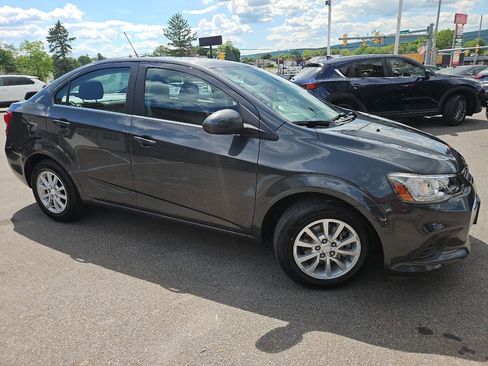 Used 2017 Chevrolet Sonic LT FWD image 37