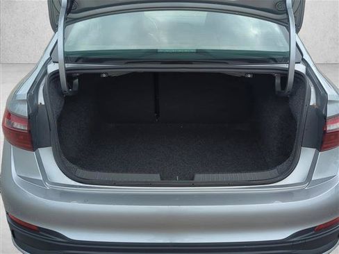 Used 2024 Volkswagen Jetta SE FWD image 7