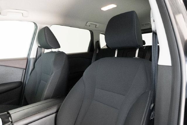 Used 2023 Nissan Rogue S AWD/4WD image 5