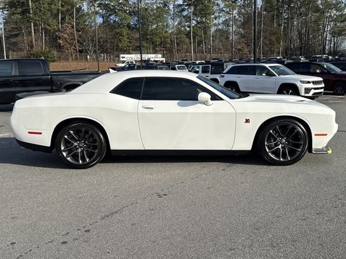Used 2023 Dodge Challenger R/T Scat Pack image 2