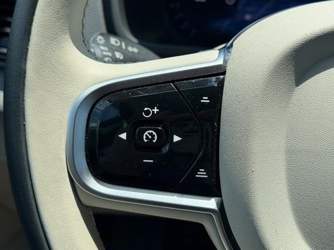 Certified 2025 Volvo XC90 T8 Plus w/ Protection Package Premier AWD/4WD image 19