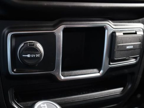 Used 2022 Jeep Wrangler Unlimited Sport image 20