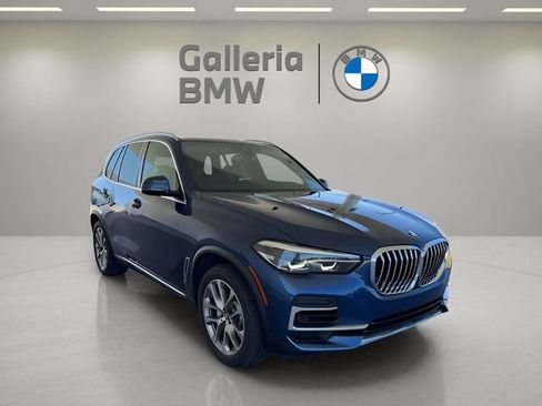 Used 2022 BMW X5 xDrive40i w/ Premium Package AWD/4WD image 4