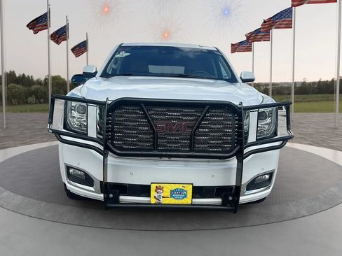 Used 2019 GMC Yukon XL Denali w/ Open Road Package AWD/4WD image 3