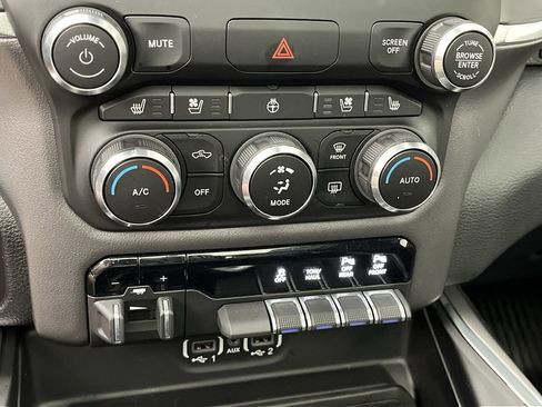 Used 2022 RAM 1500 Laramie w/ Sport Appearance Package AWD/4WD image 24