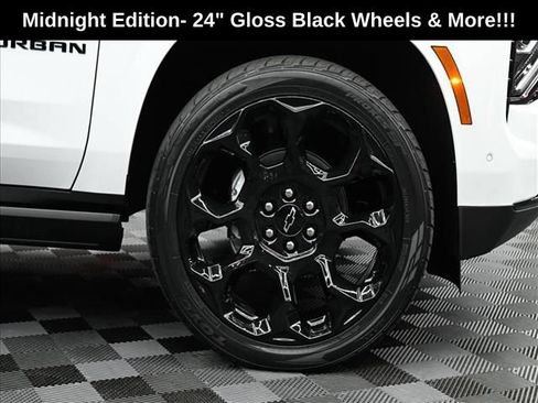 New 2026 Chevrolet Suburban High Country AWD/4WD image 3