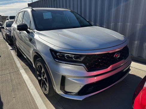 Certified 2021 Kia Sorento SX image 5