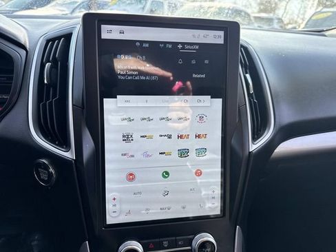 Used 2024 Ford Edge SEL image 25