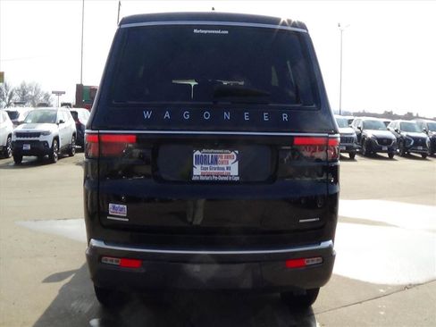 Used 2022 Jeep Wagoneer Series II image 7