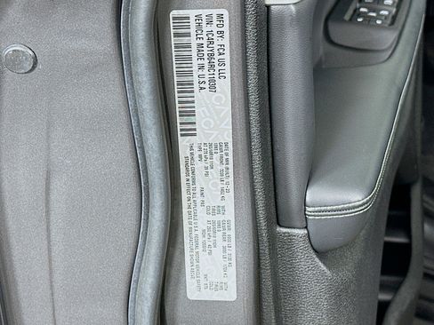 Used 2024 Jeep Grand Cherokee Limited 4xe image 12