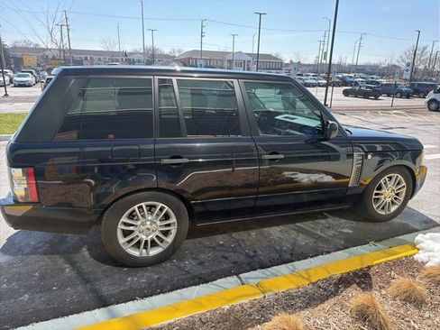 Used 2011 Land Rover Range Rover HSE image 18