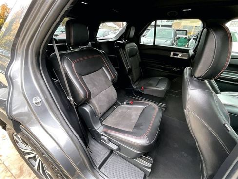 Used 2022 Ford Explorer ST-Line w/ Class IV Trailer Tow Package image 20