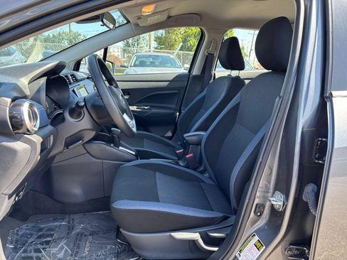 Used 2025 Nissan Versa SV FWD image 20
